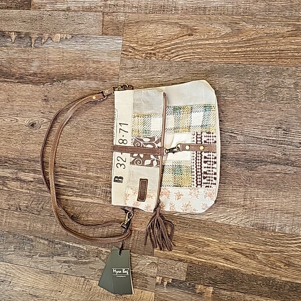 Myra purse